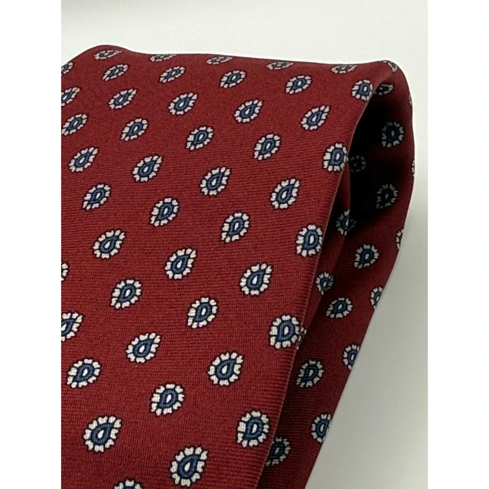 Brooks Brothers Silk Tie OS Red Paisley Medallion Italy Preppy Ivy Traditional